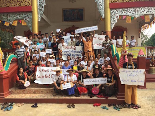 Protest against Salween dams in Shan State (Credit: Burma Rivers Network)