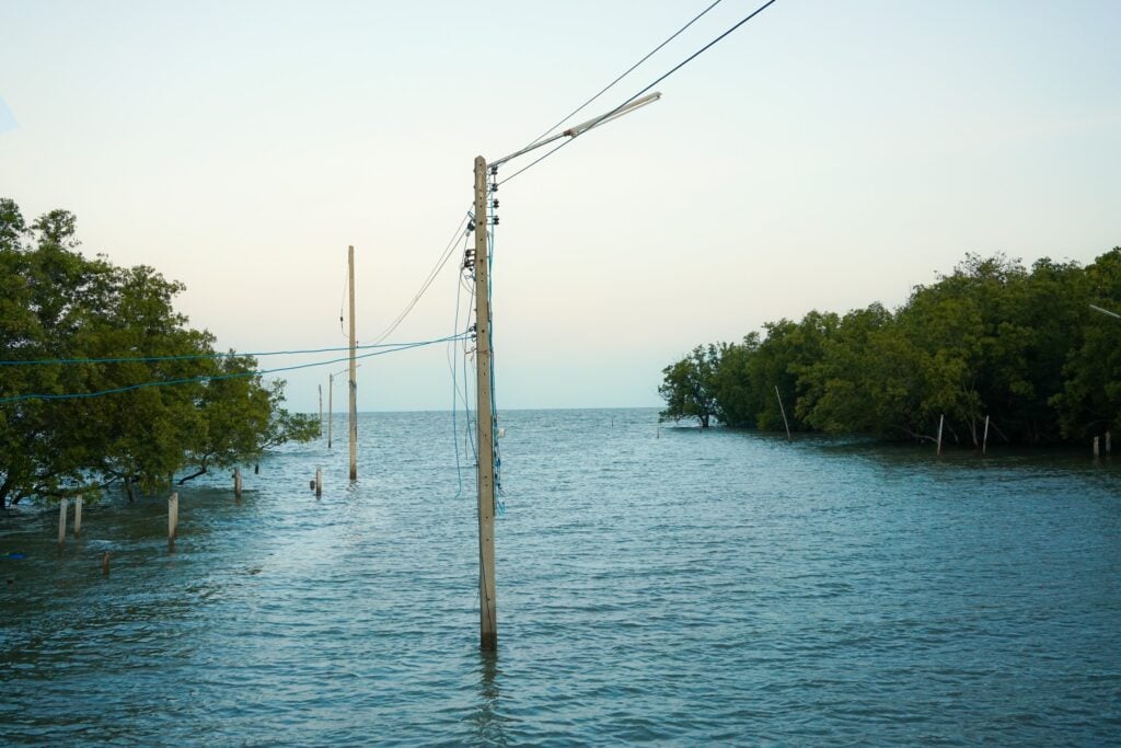 sea rising samut songkhram